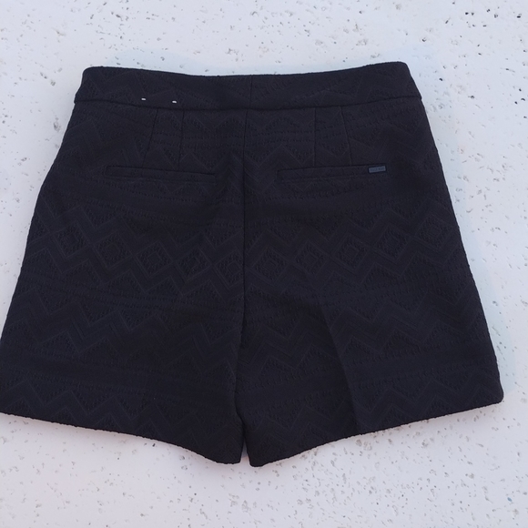 Shorts - Picture 5 of 5